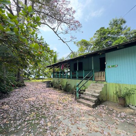 Casa Mamre Hostel Cahuita Exterior photo